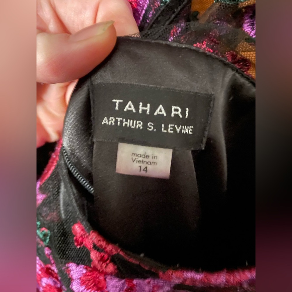 Tahari Arthur S. Levine Floral Formal Dress *make offers* - Picture 9 of 12